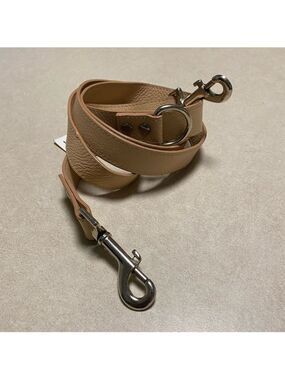 Love thy Beast Dog Leash OS Beige 100% Genuine Pebbled Leather Dog Leash NWT